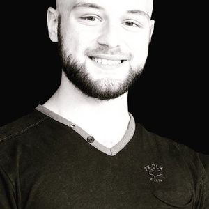 Meet your Posher, Eric